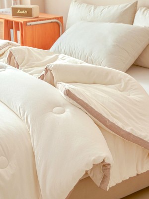 Fluffy and Soft Cotton Quilt Fluffy and Soft Cotton Quilt