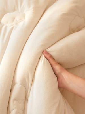 High Elasticity Fluffy Cotton Quilt High Elasticity Fluffy Cotton Quilt