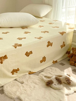 Cute Bear Cream Fleece Bed Sheet Cute Bear Cream Fleece Bed Sheet