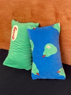Pear Print Plush Pillowcase Pear Print Plush Pillowcase