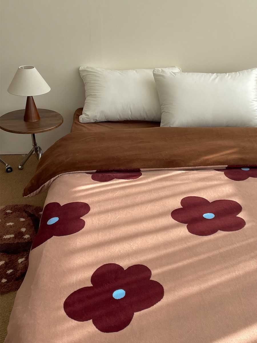 Floral Print Plush Duvet Cover - Image 3