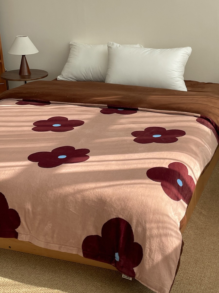 Floral Print Plush Duvet Cover - Image 4