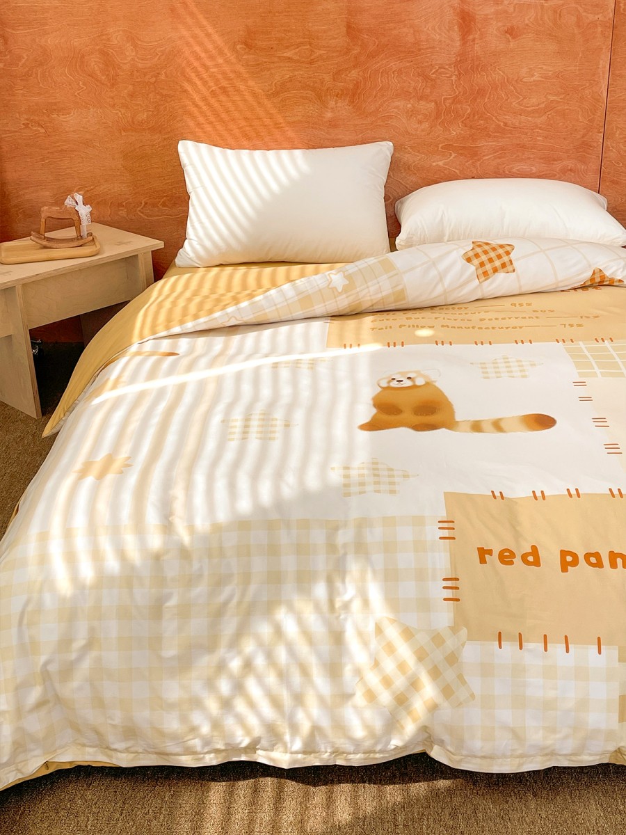 Warm-toned Adorable Raccoon Duvet Cover - Image 2