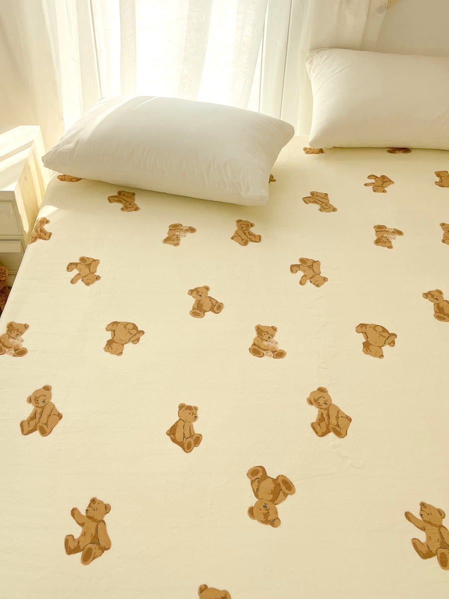 Cute Bear Cream Fleece Bed Sheet - Image 4