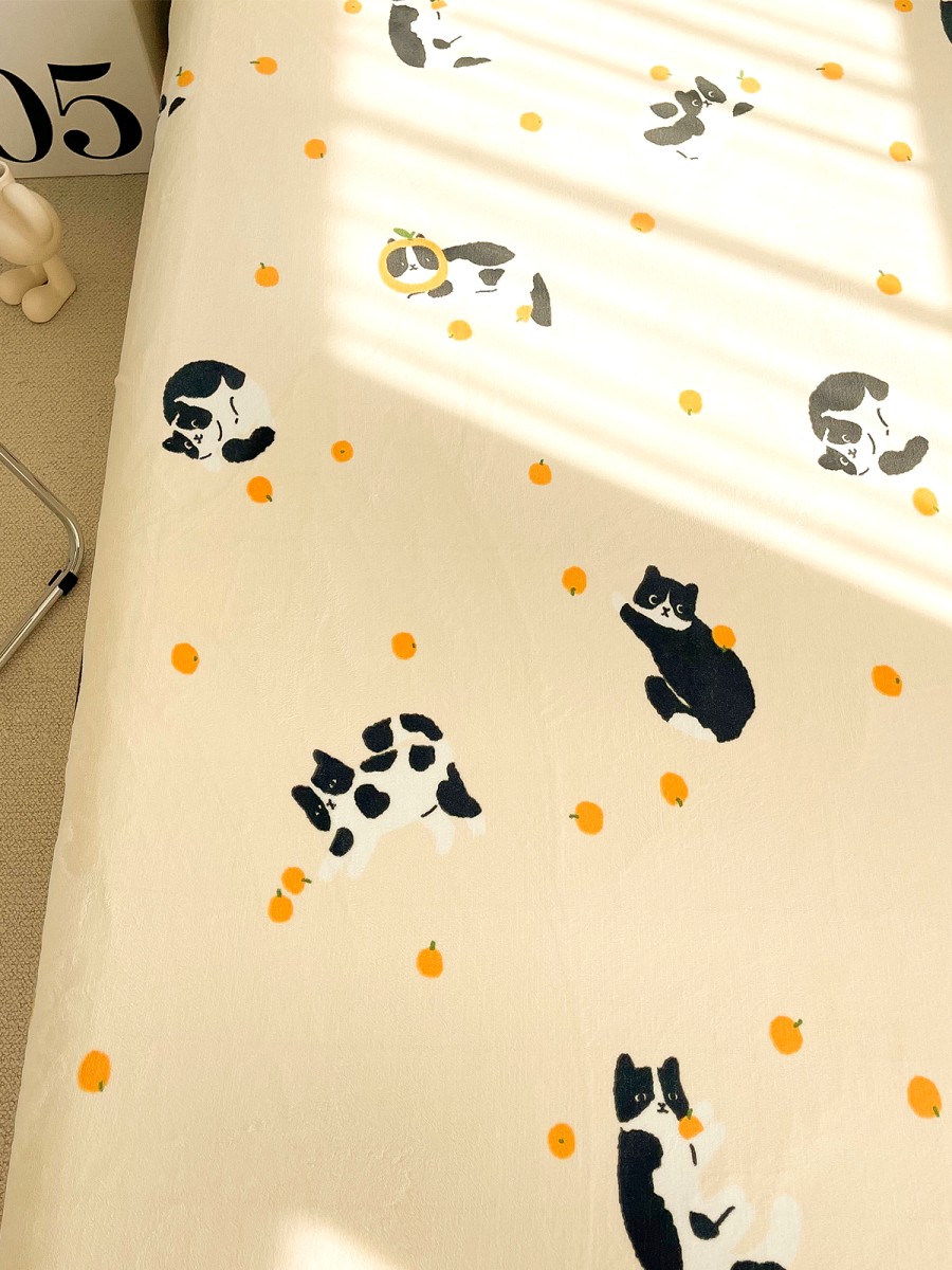 Cow and Cat Print Cream Fleece Bed Sheets - Image 5
