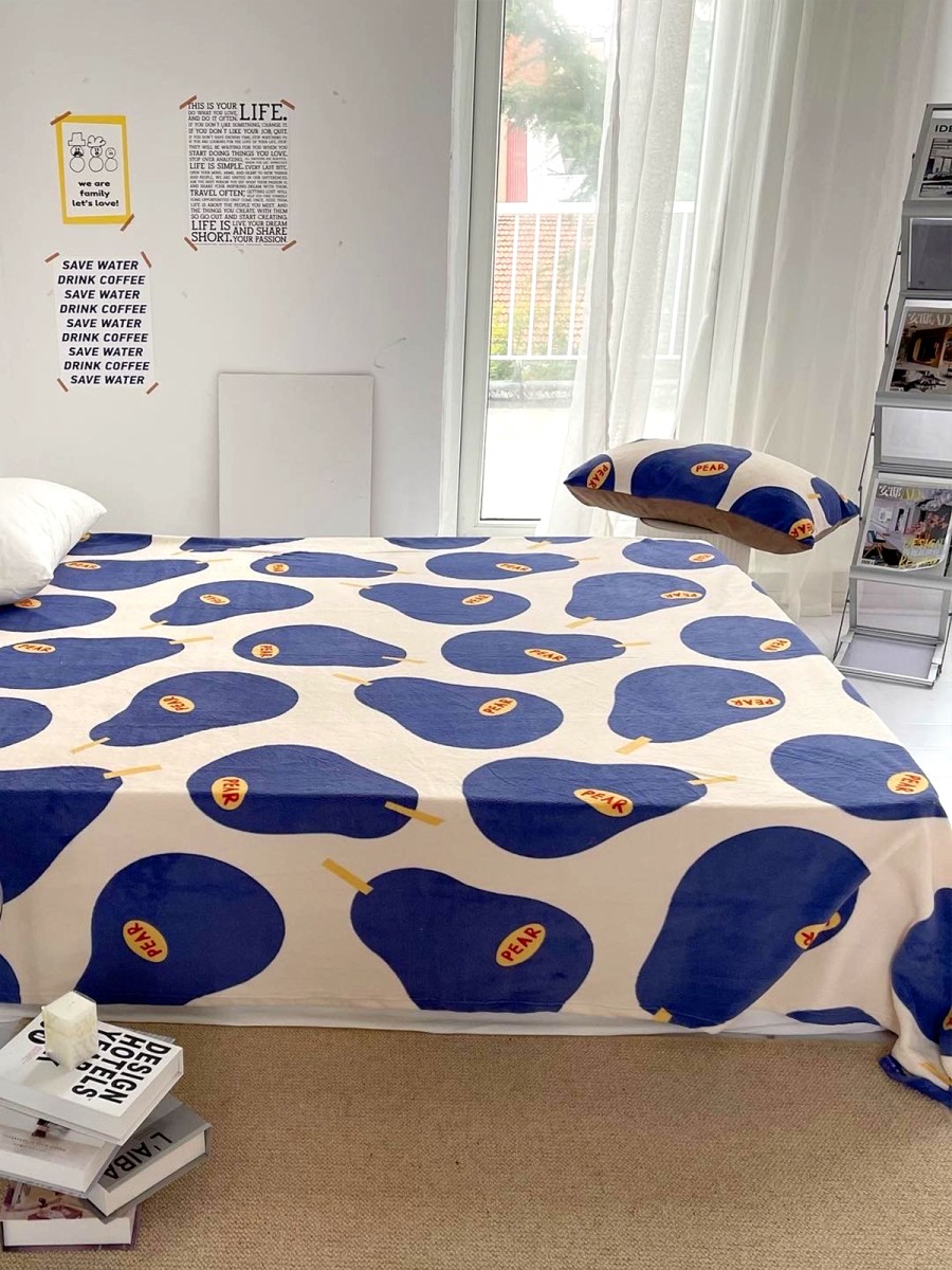 Blue Pear Print Bed Sheet - Image 4