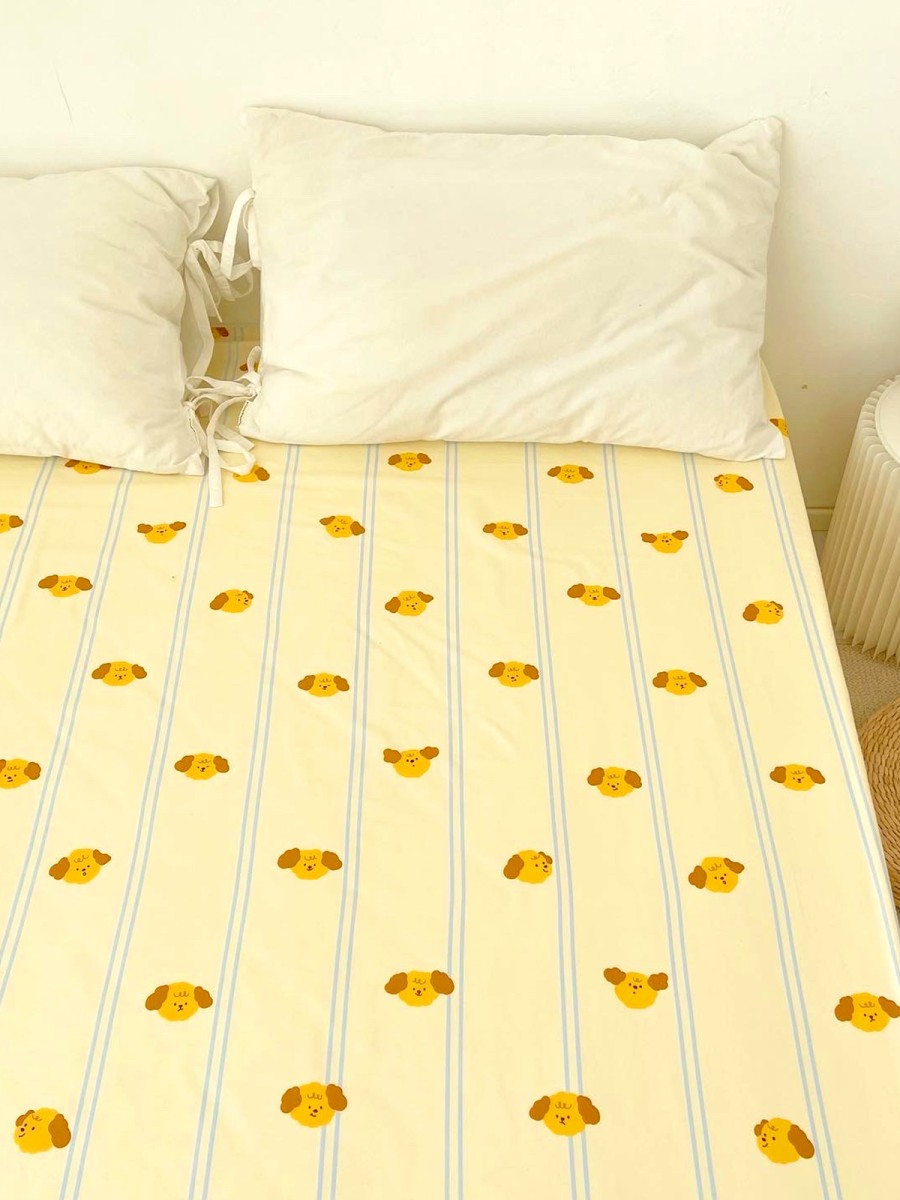 Striped Curly Haired Dog Print Bed Sheet - Image 2