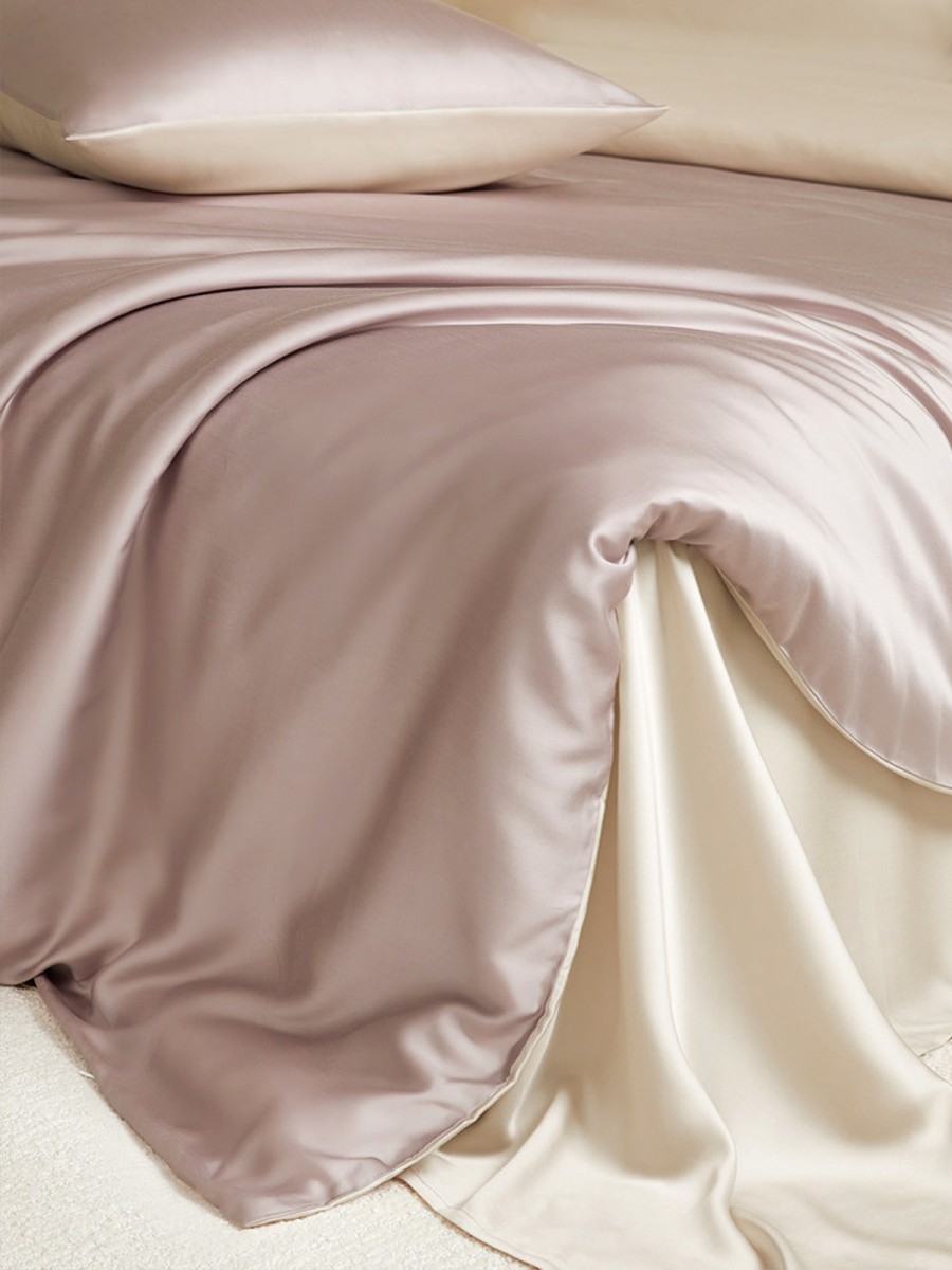 Luxury Four Piece Bedding Set - Image 2