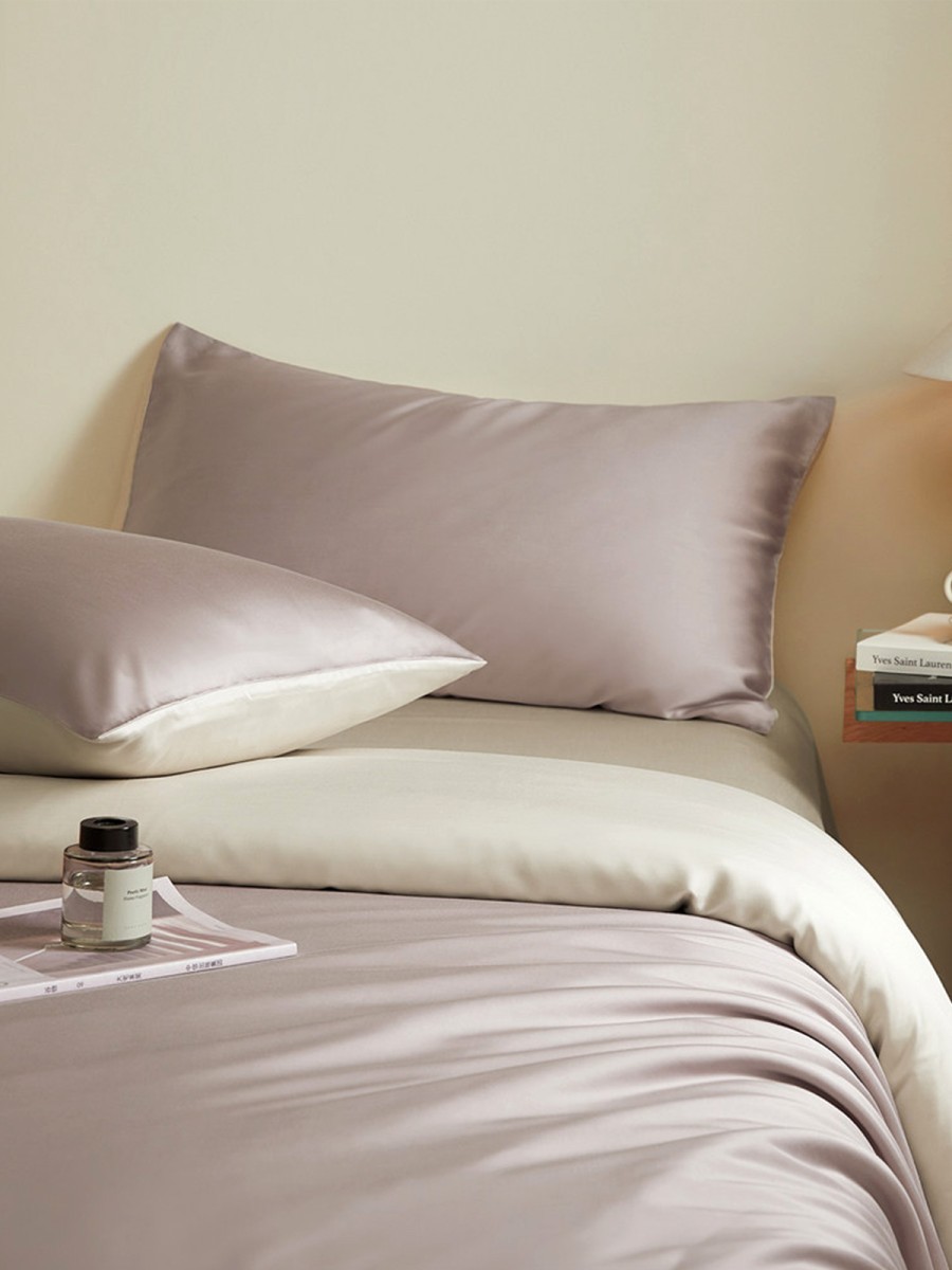 Luxury Four Piece Bedding Set - Image 3