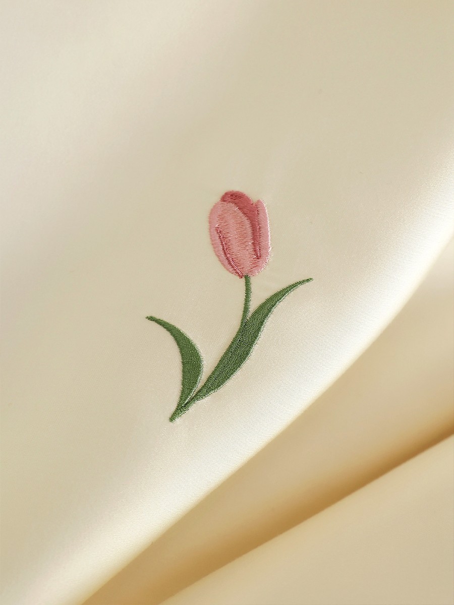 Tulip Embroidered Bedding Set - Image 2