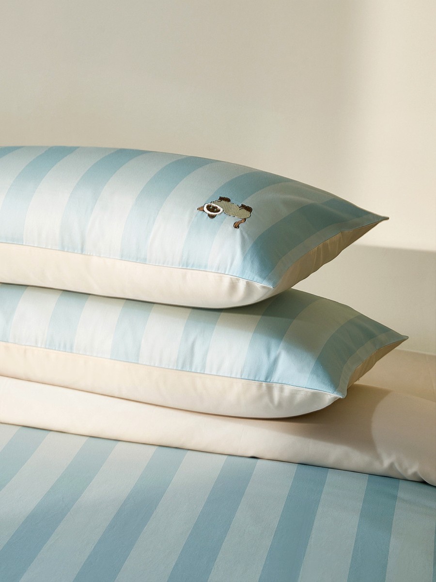 Plush Cat Cartoon Print Bedding Set - Image 2