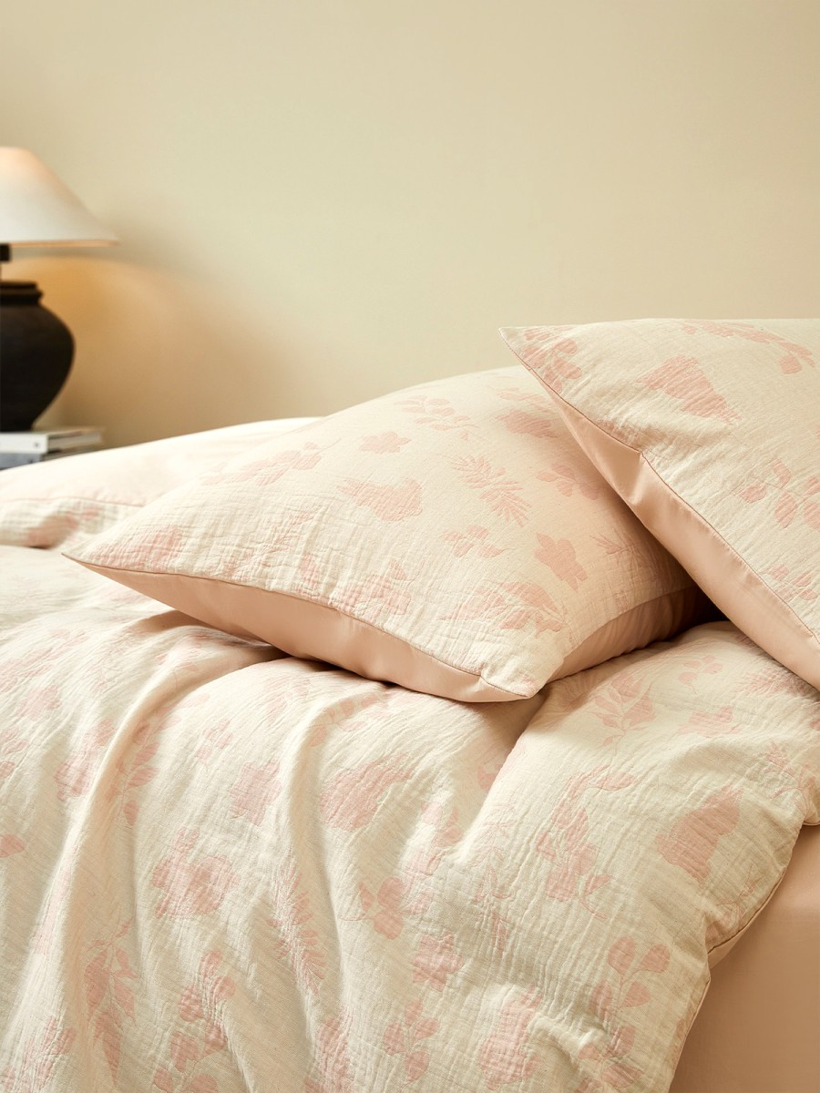 Double Layer Yarn Woven Four Piece Bedding Set - Image 2