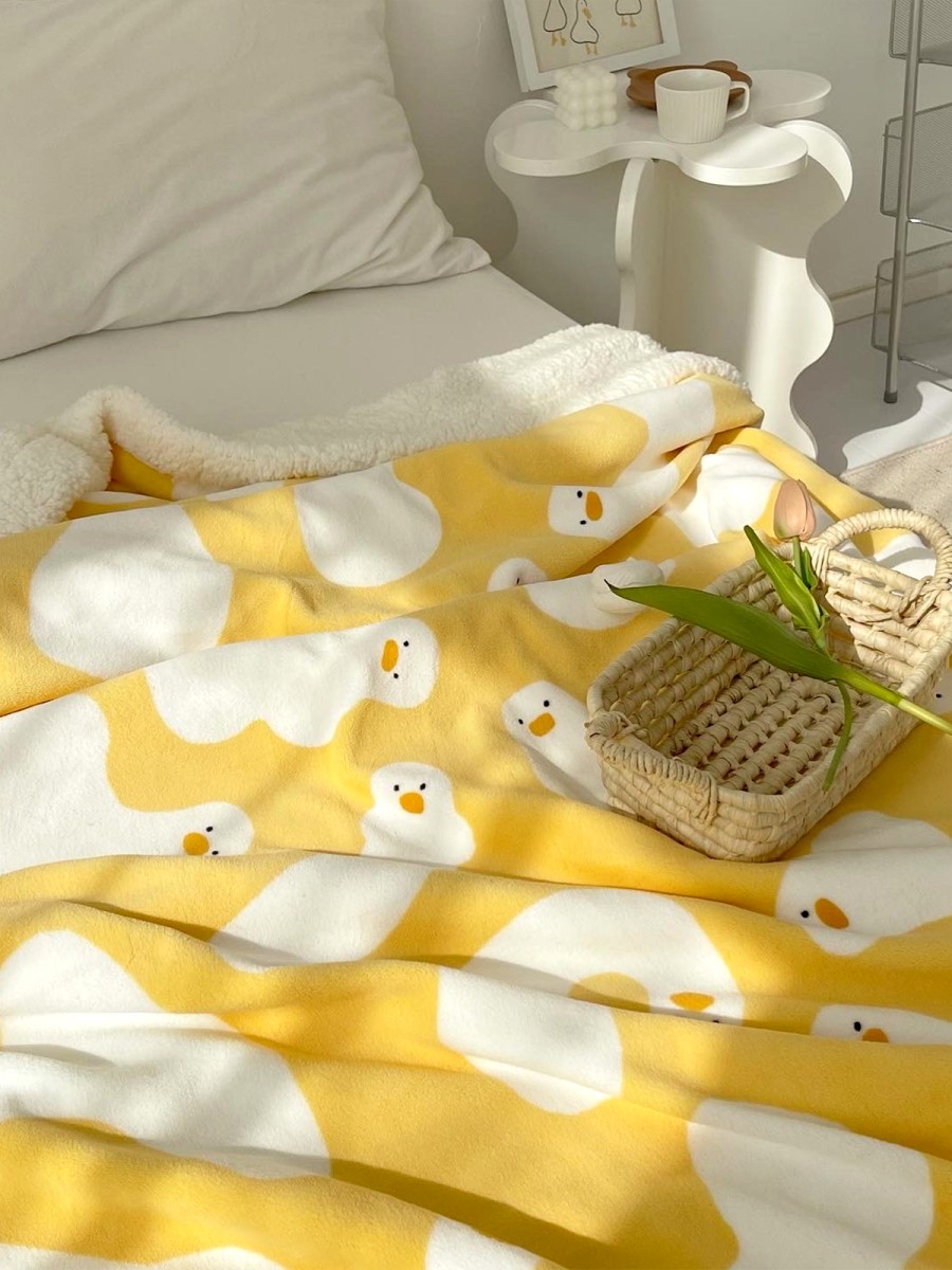 Adorable Duck Plush Blanket - Image 3