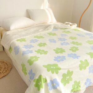 Fresh Floral Lambswool Blanket