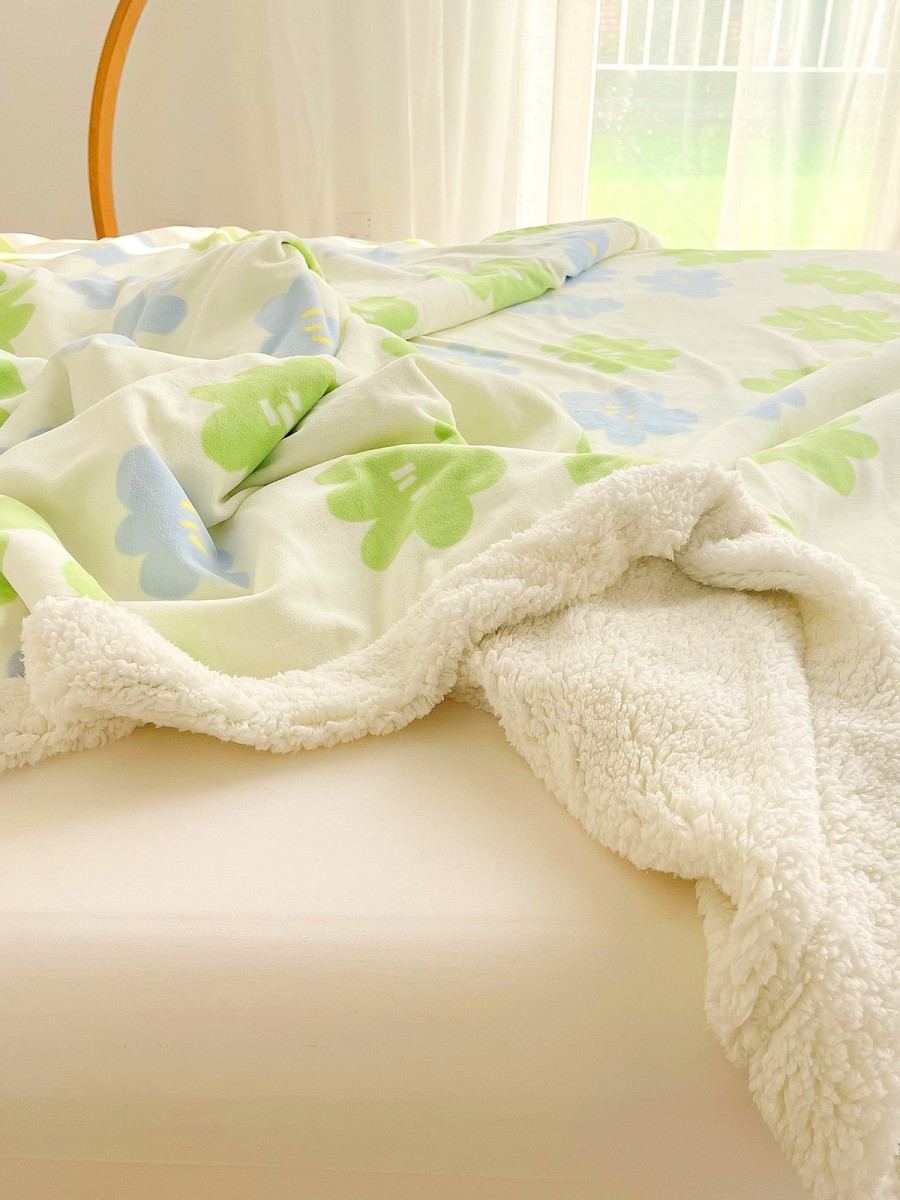 Fresh Floral Lambswool Blanket - Image 2