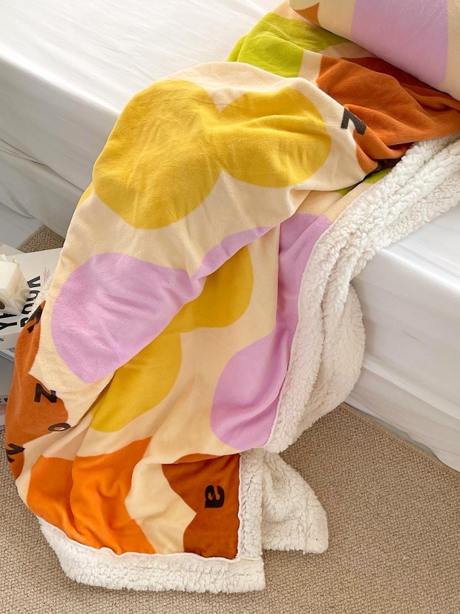 Irregular Color Blocked Lambswool Blanket - Image 5