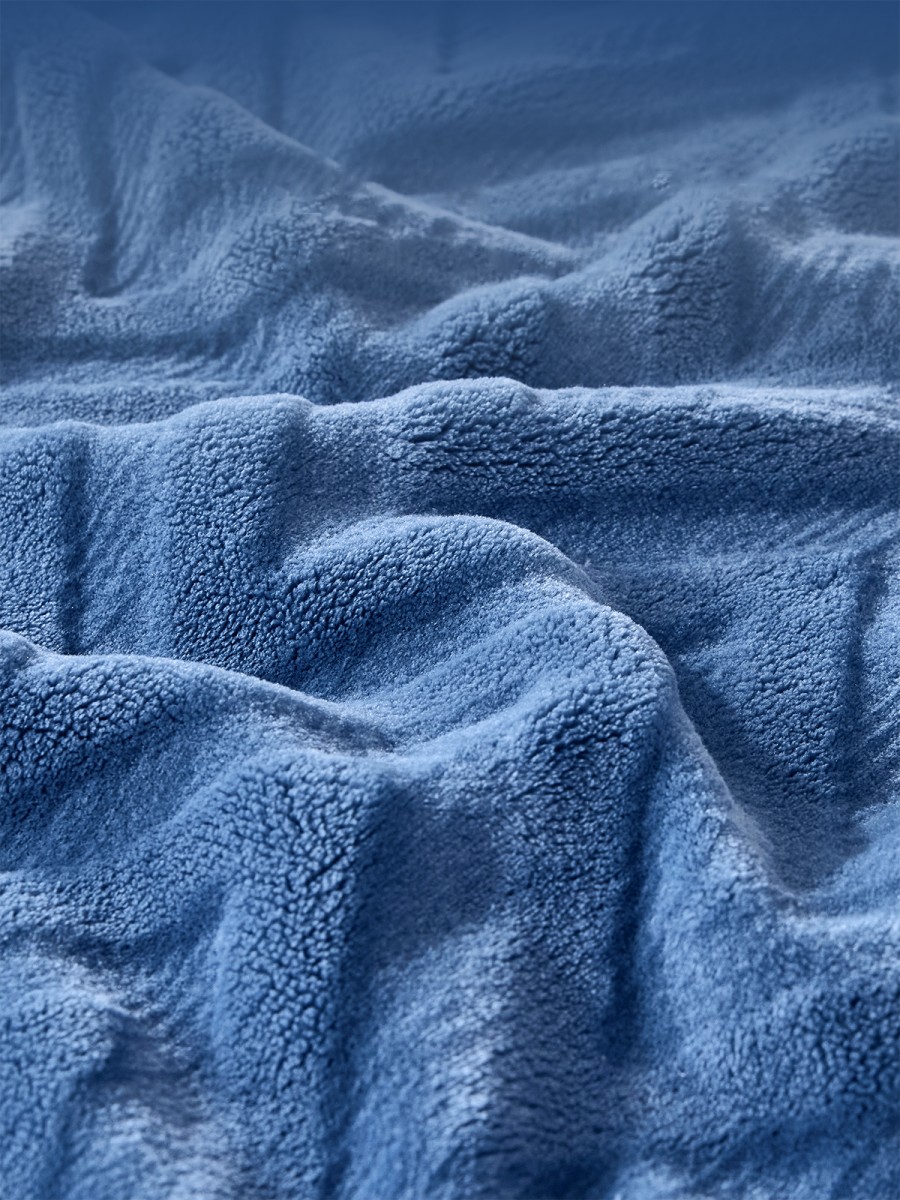3D Textured Milk Fleece Blanket - Image 4
