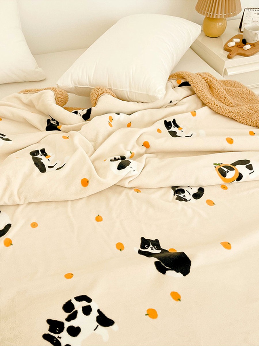 Soft and Comfortable Blanket - Image 2
