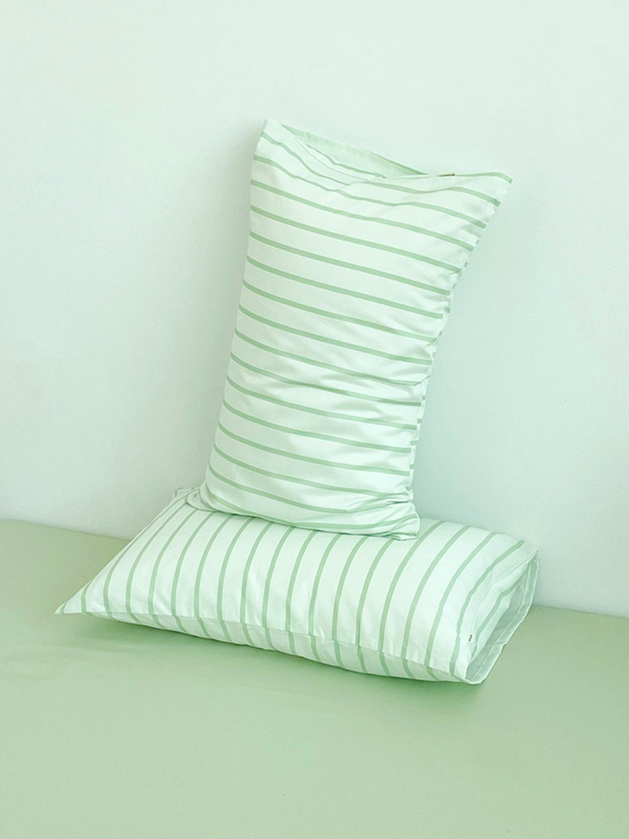 Simple and Fresh Striped Pillowcase - Image 4