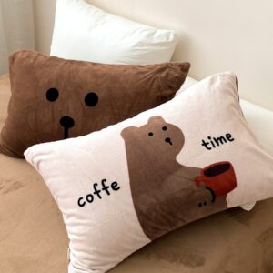 Retro Bear Print Pillowcase