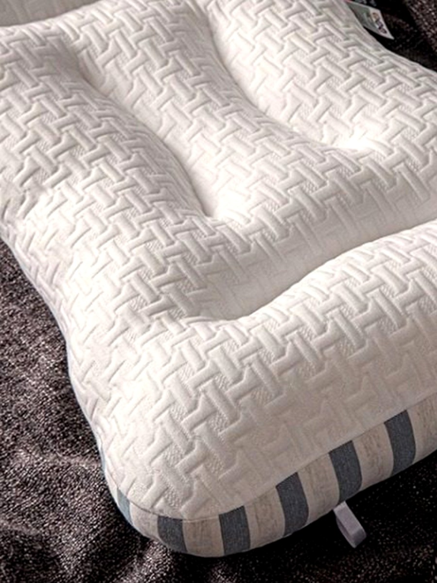 Moisture Wicking Pillow Core - Image 4
