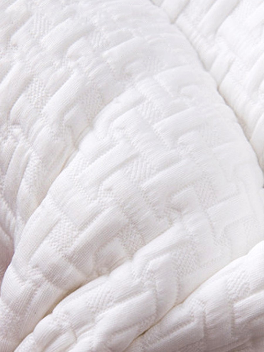 Moisture Wicking Pillow Core - Image 5
